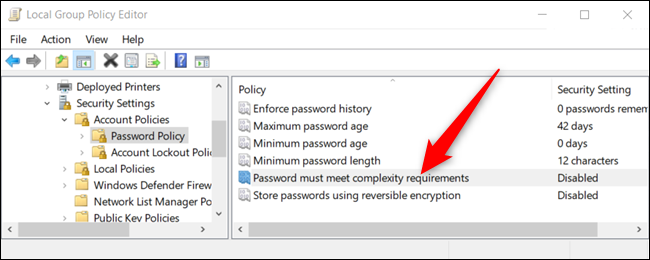 Doppelklick "Passwort muss den Komplexitätsanforderungen entsprechen" um die Sicherheit von Passwörtern zu erhöhen.