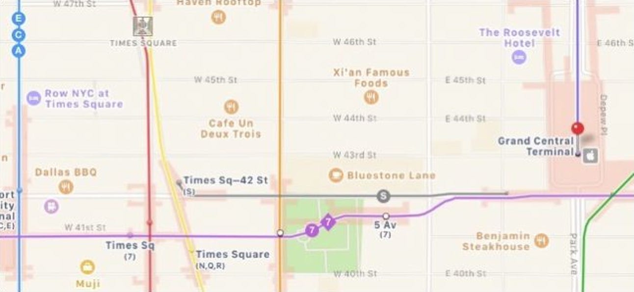 So zeigen Sie Routen für öffentliche Verkehrsmittel oder Satellitenbilder in Apple Maps an