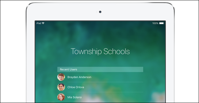 Mehrere Schülerbenutzerkonten auf dem iPad einer Schule.