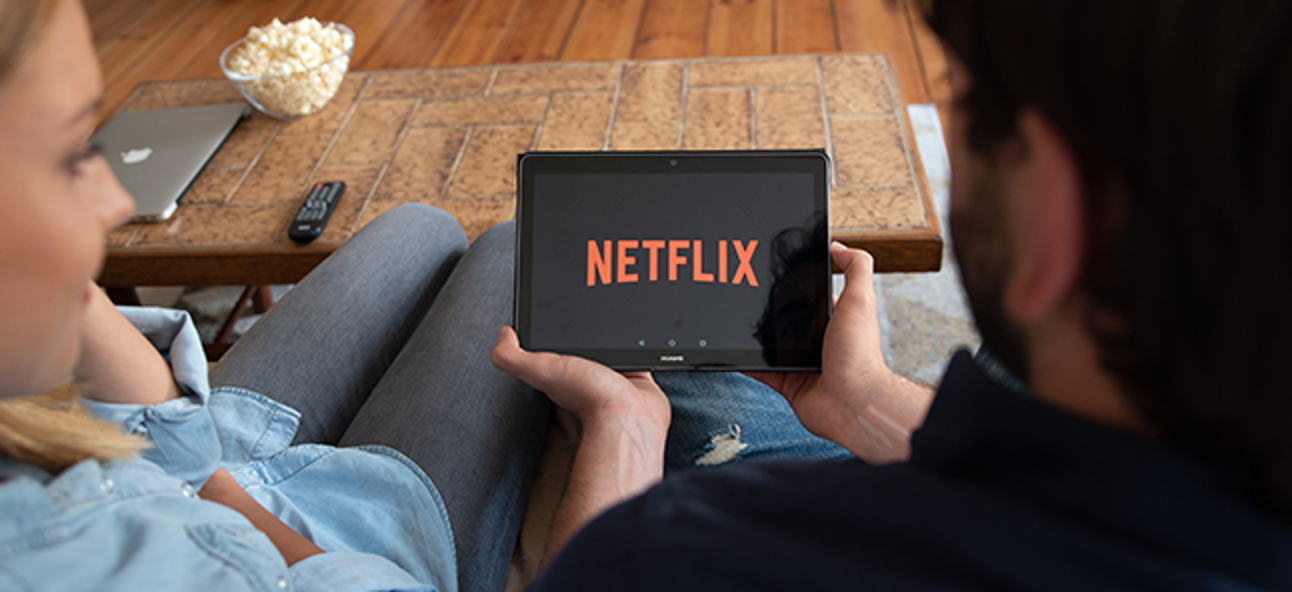 Warum es Netflix egal ist, wenn Sie Ihr Konto teilen